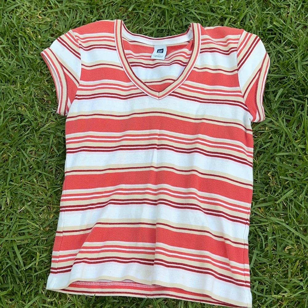 gap tshirt